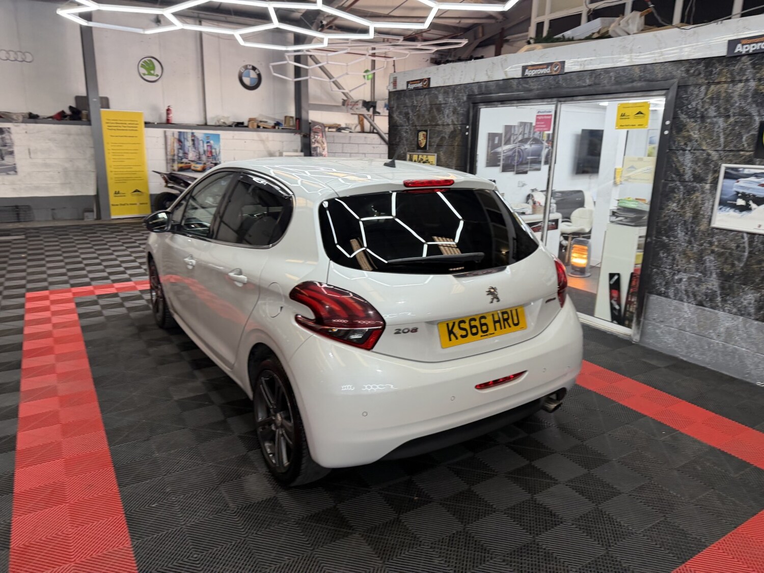 Used Peugeot 208 2016 for sale - 78139406: Photo 46