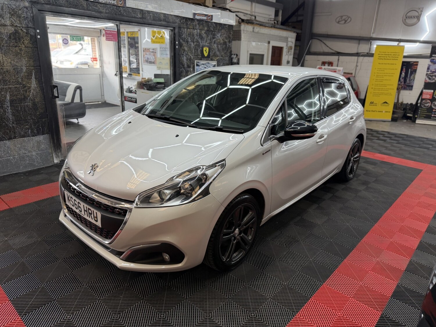 Used Peugeot 208 2016 for sale - 78139406: Photo 48