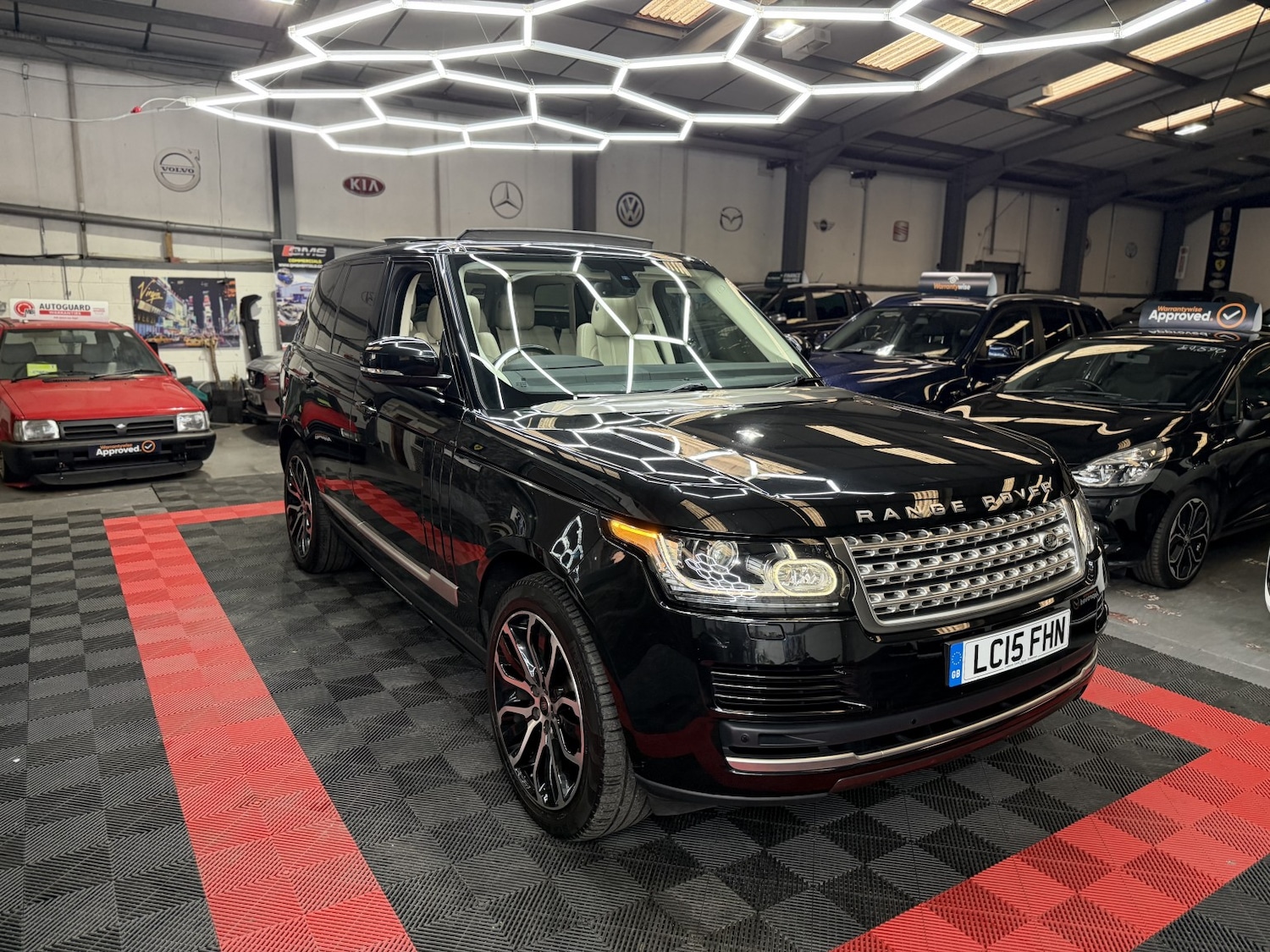 Used Land Rover Range Rover 2015 for sale - 76719034: Photo 16