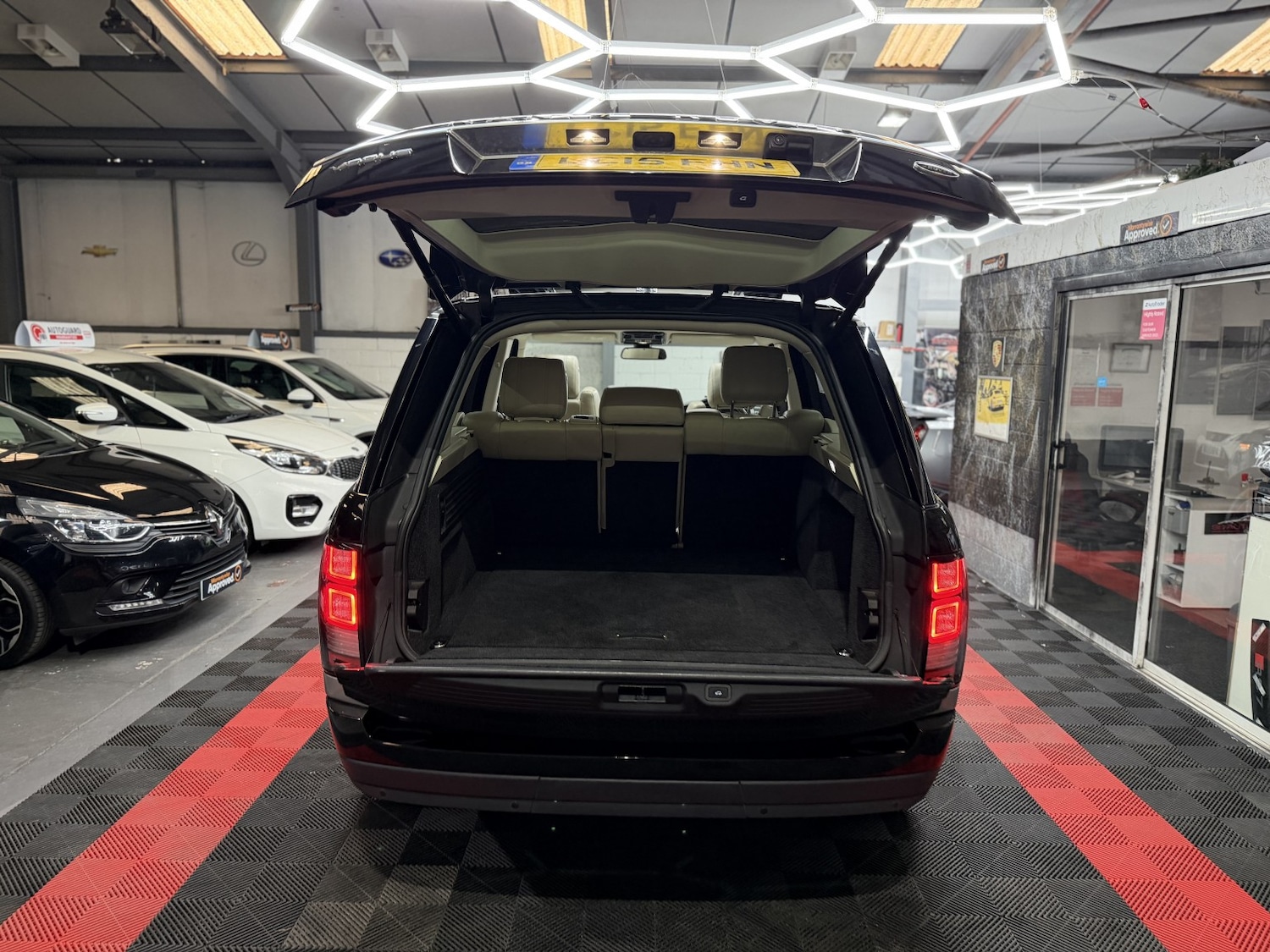 Used Land Rover Range Rover 2015 for sale - 76719034: Photo 31