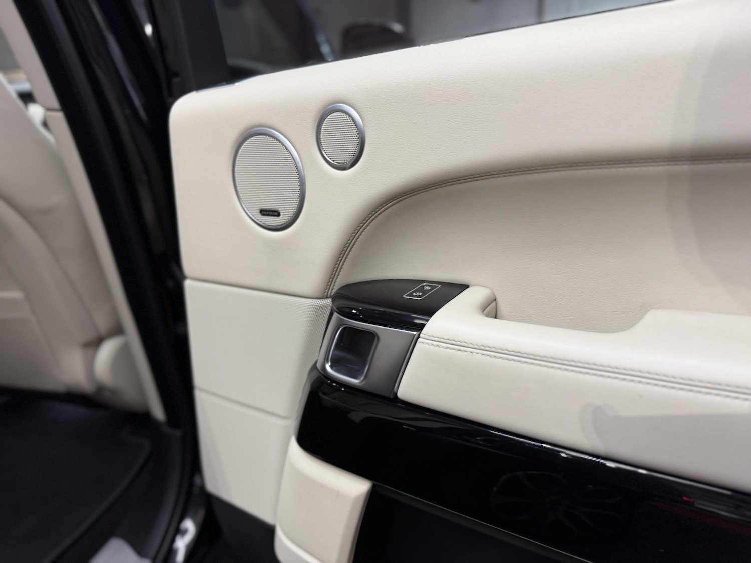 Used Land Rover Range Rover 2015 for sale - 76719034: Photo 36