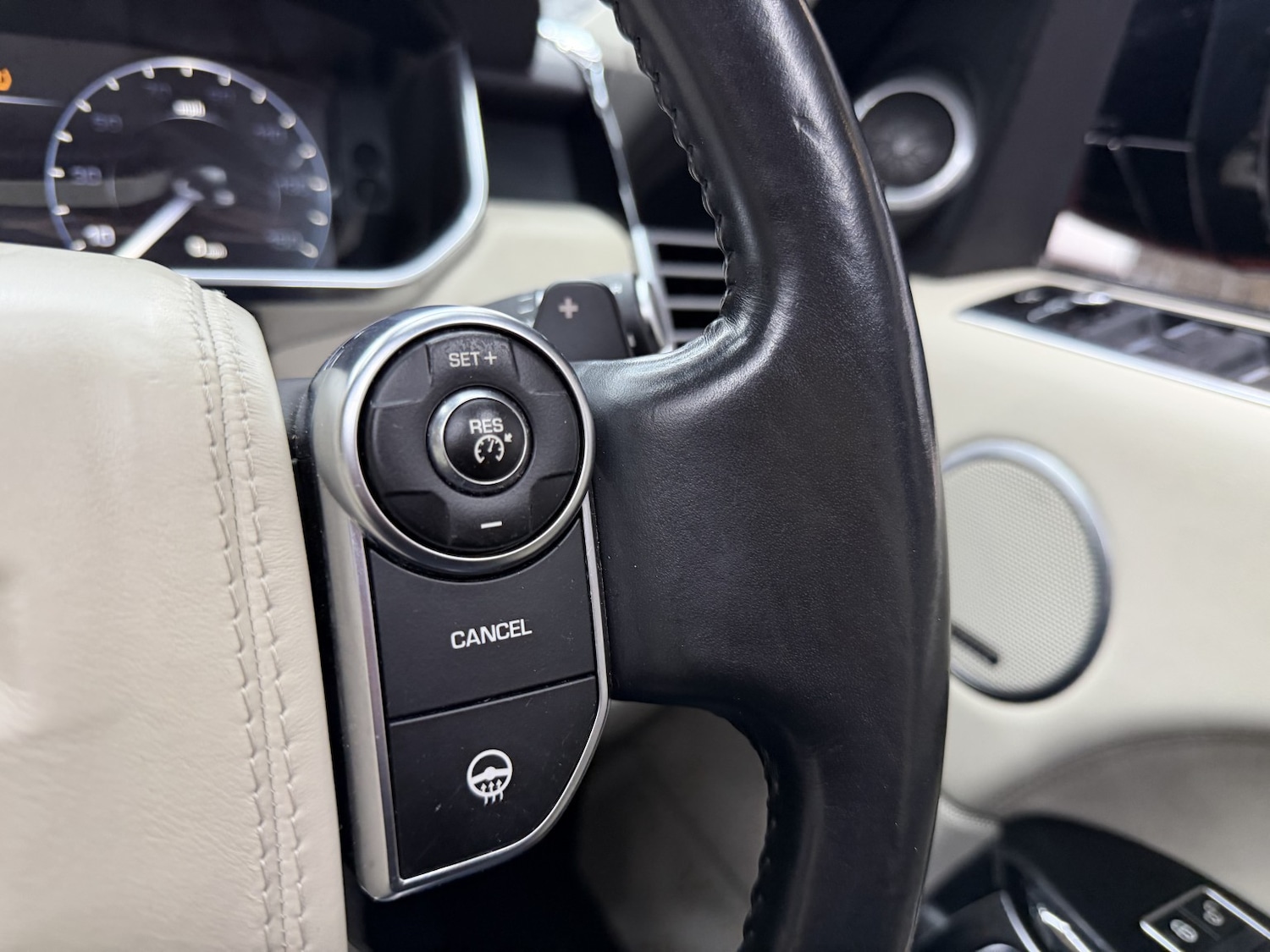 Used Land Rover Range Rover 2015 for sale - 76719034: Photo 57