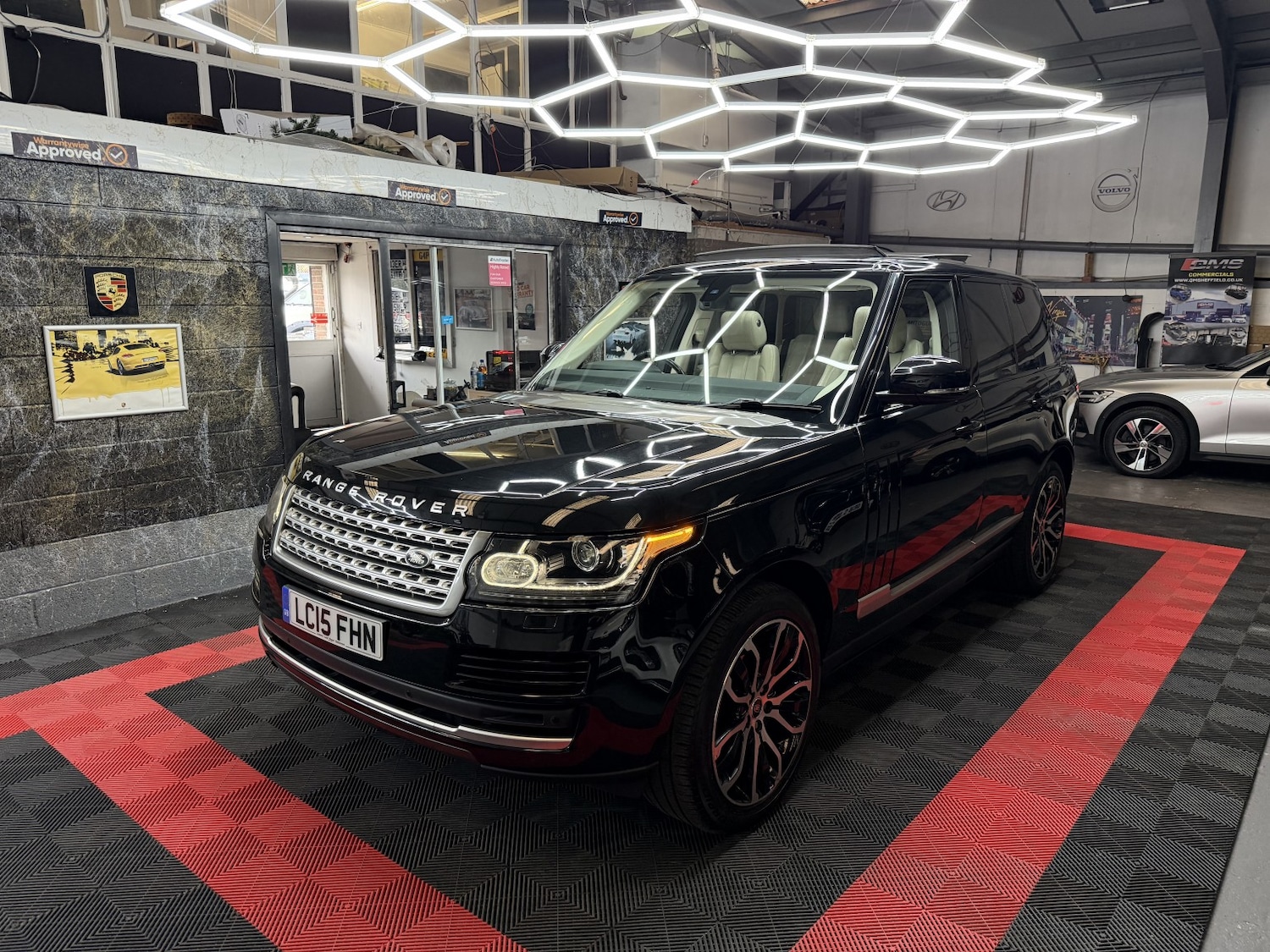 Used Land Rover Range Rover 2015 for sale - 76719034: Photo 8
