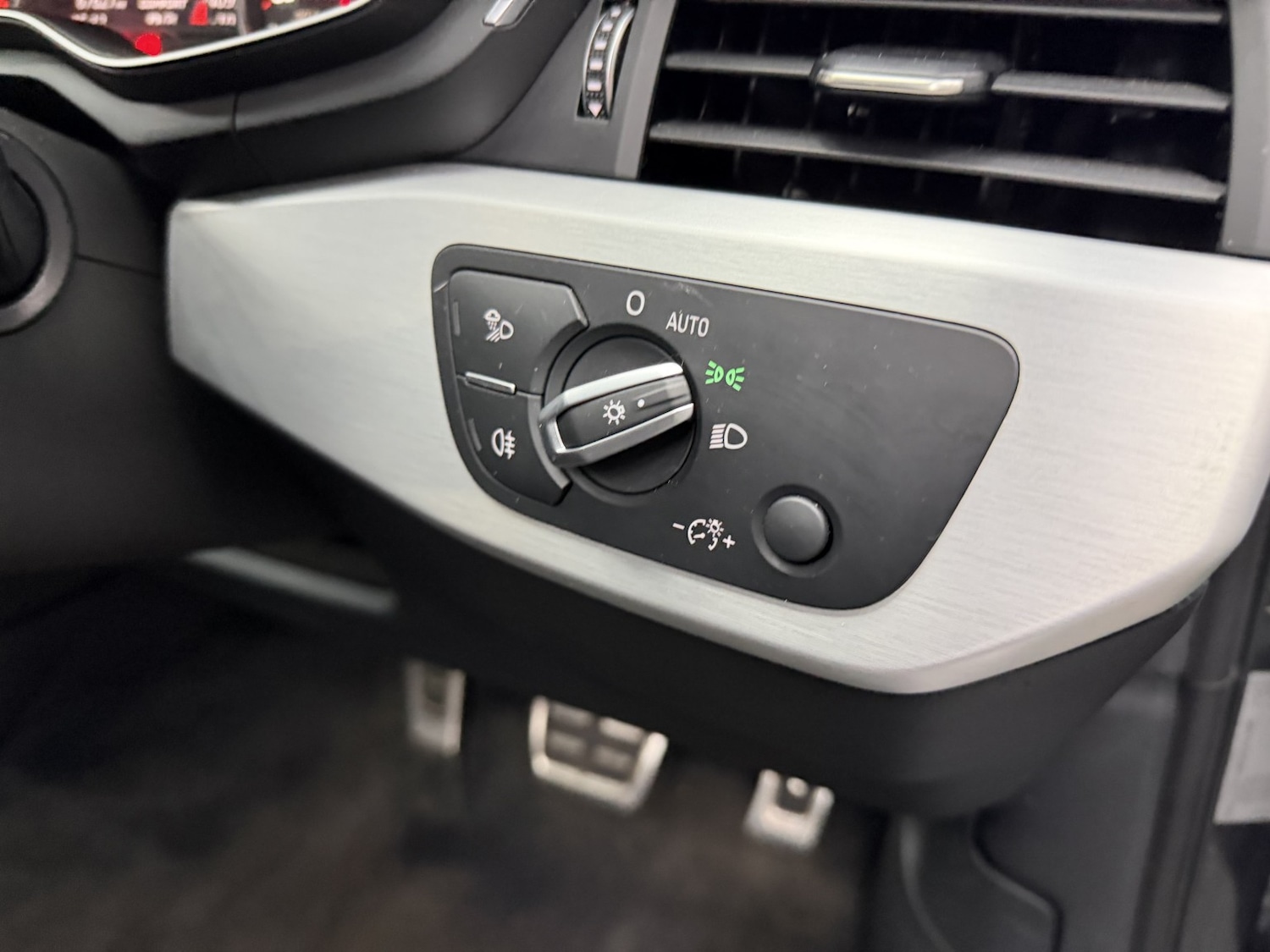 Used Audi A4 2019 for sale - 77189303: Photo 34