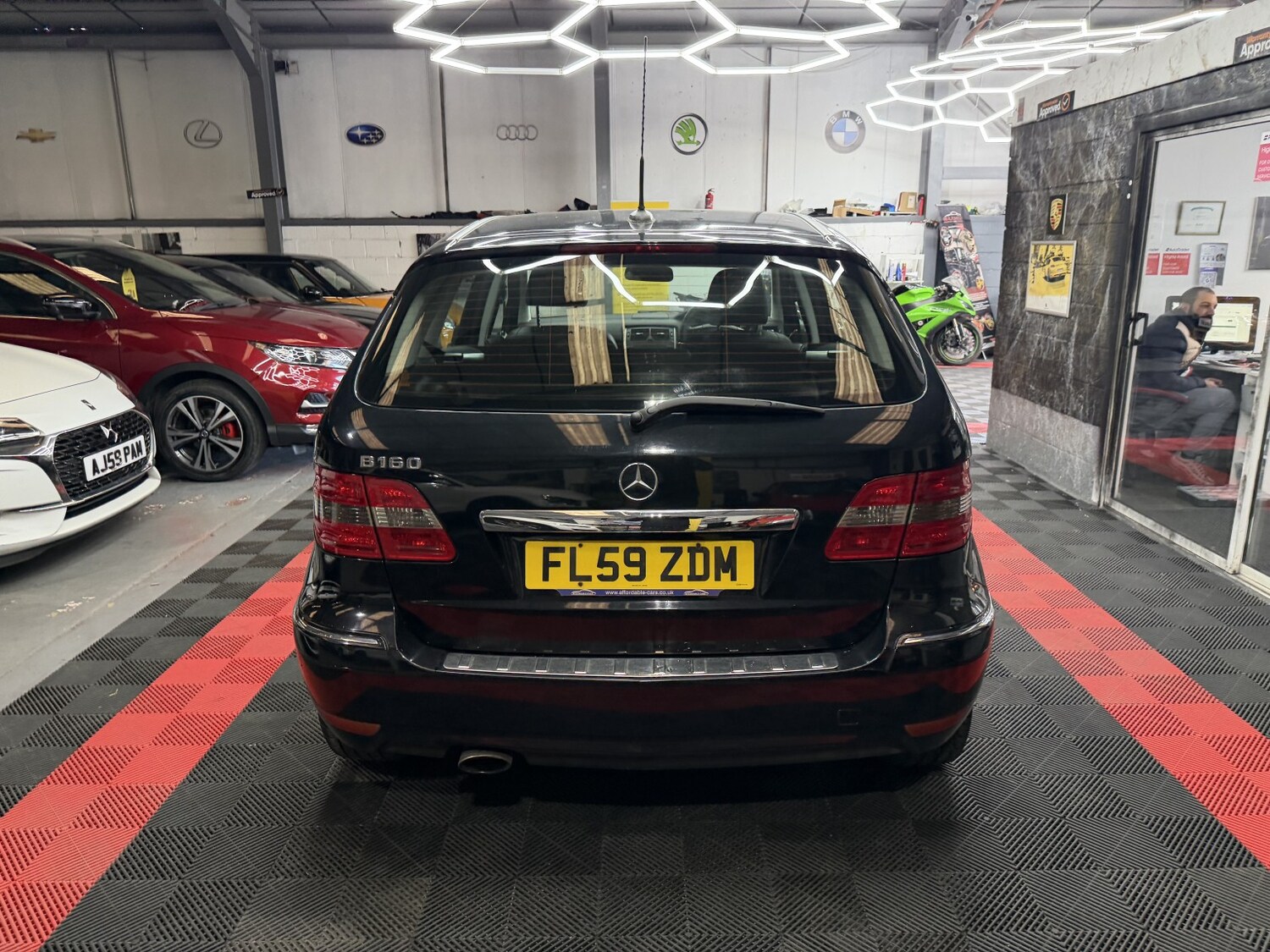 Used Mercedes-Benz B Class 2009 for sale - 77888435: Photo 15