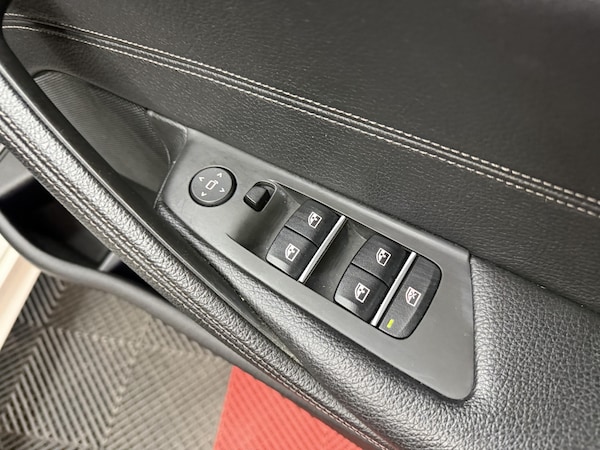Used BMW 5 Series 2018 for sale - 76205661: Photo 28