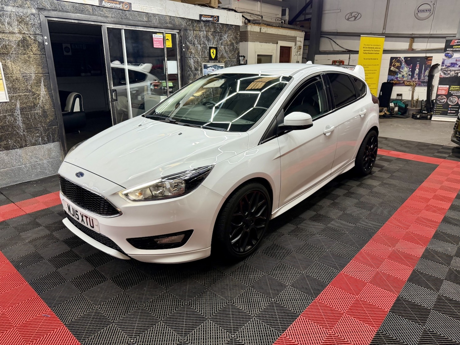 Used Ford Focus 2015 for sale - 77709098: Photo 5