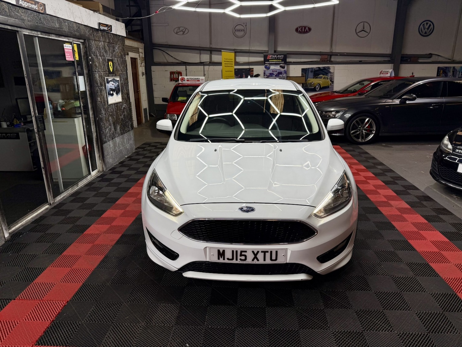 Used Ford Focus 2015 for sale - 77709098: Photo 8