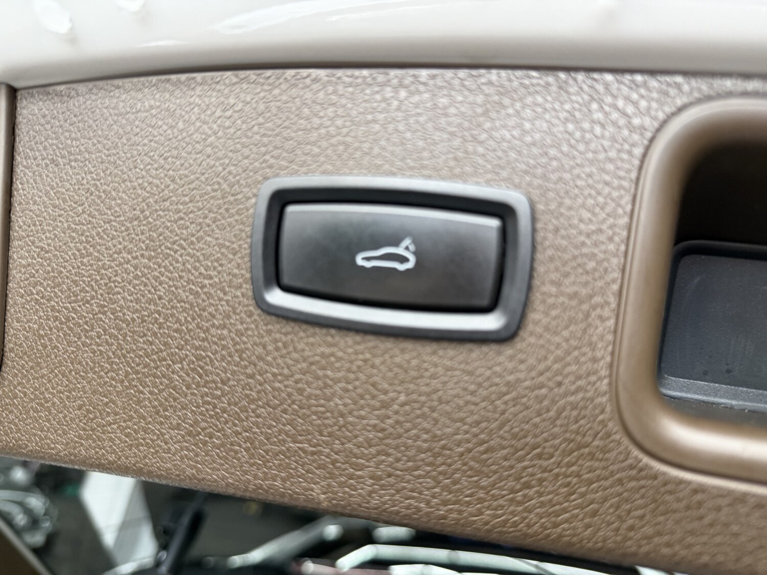 Used Porsche Macan 2018 for sale - 76848734: Photo 31