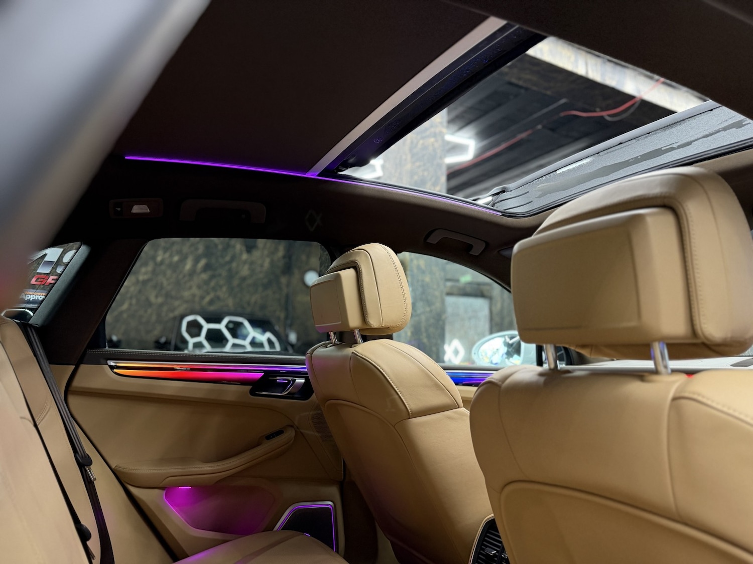 Used Porsche Macan 2018 for sale - 76848734: Photo 36