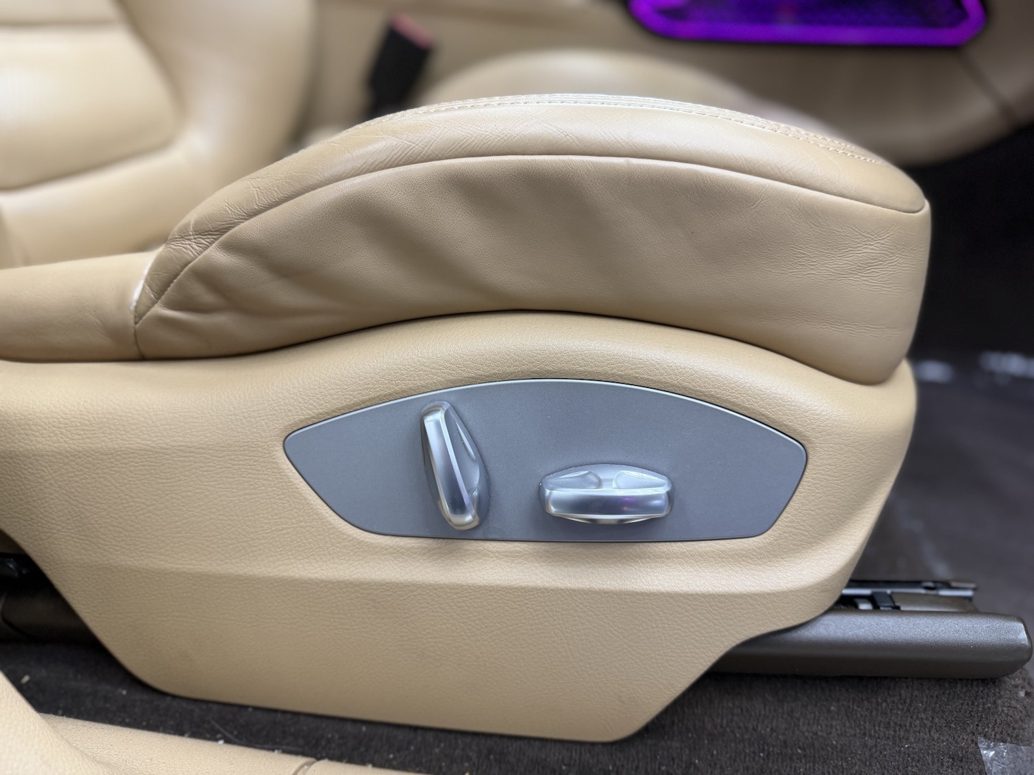 Used Porsche Macan 2018 for sale - 76848734: Photo 42