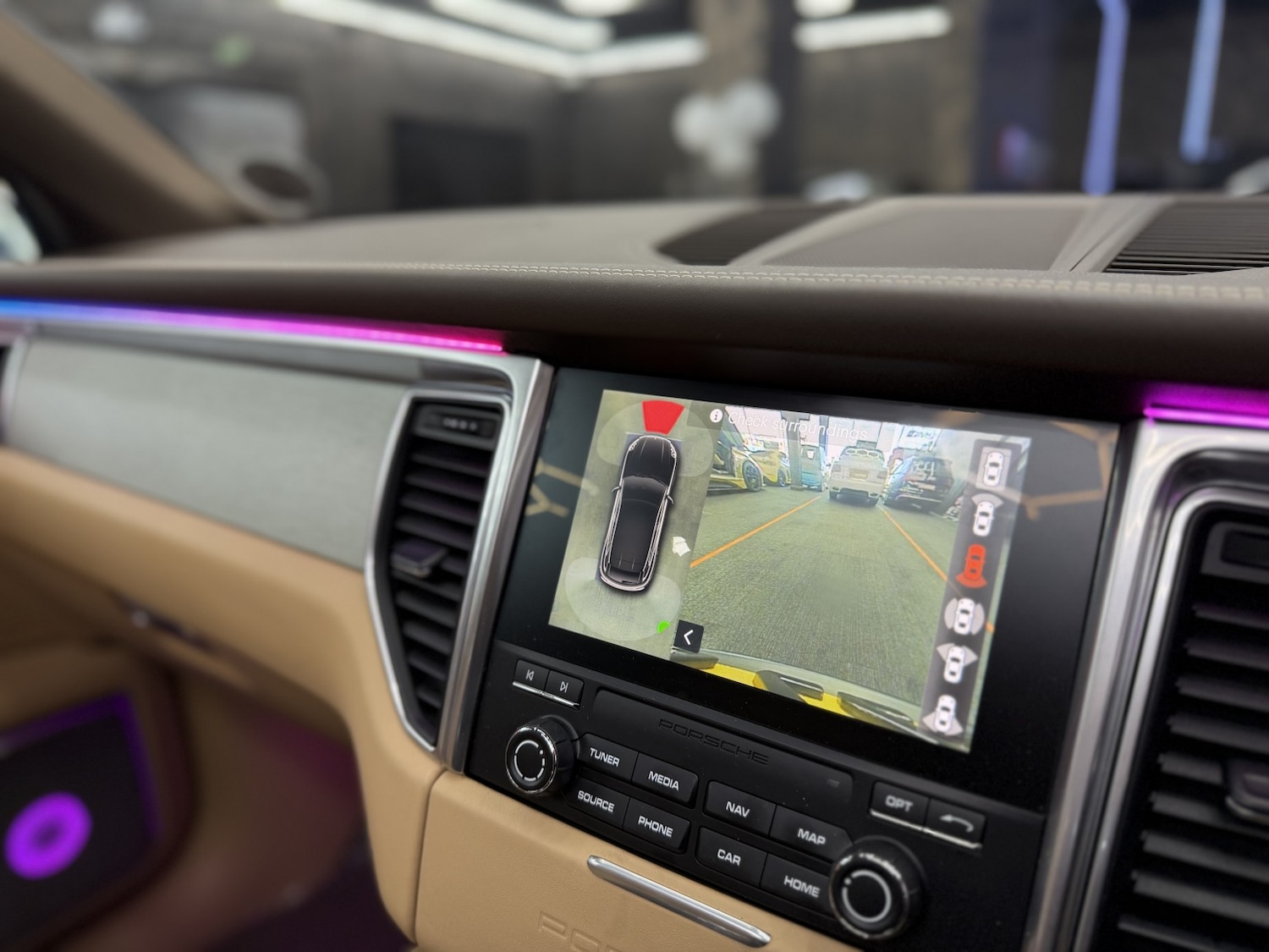 Used Porsche Macan 2018 for sale - 76848734: Photo 50