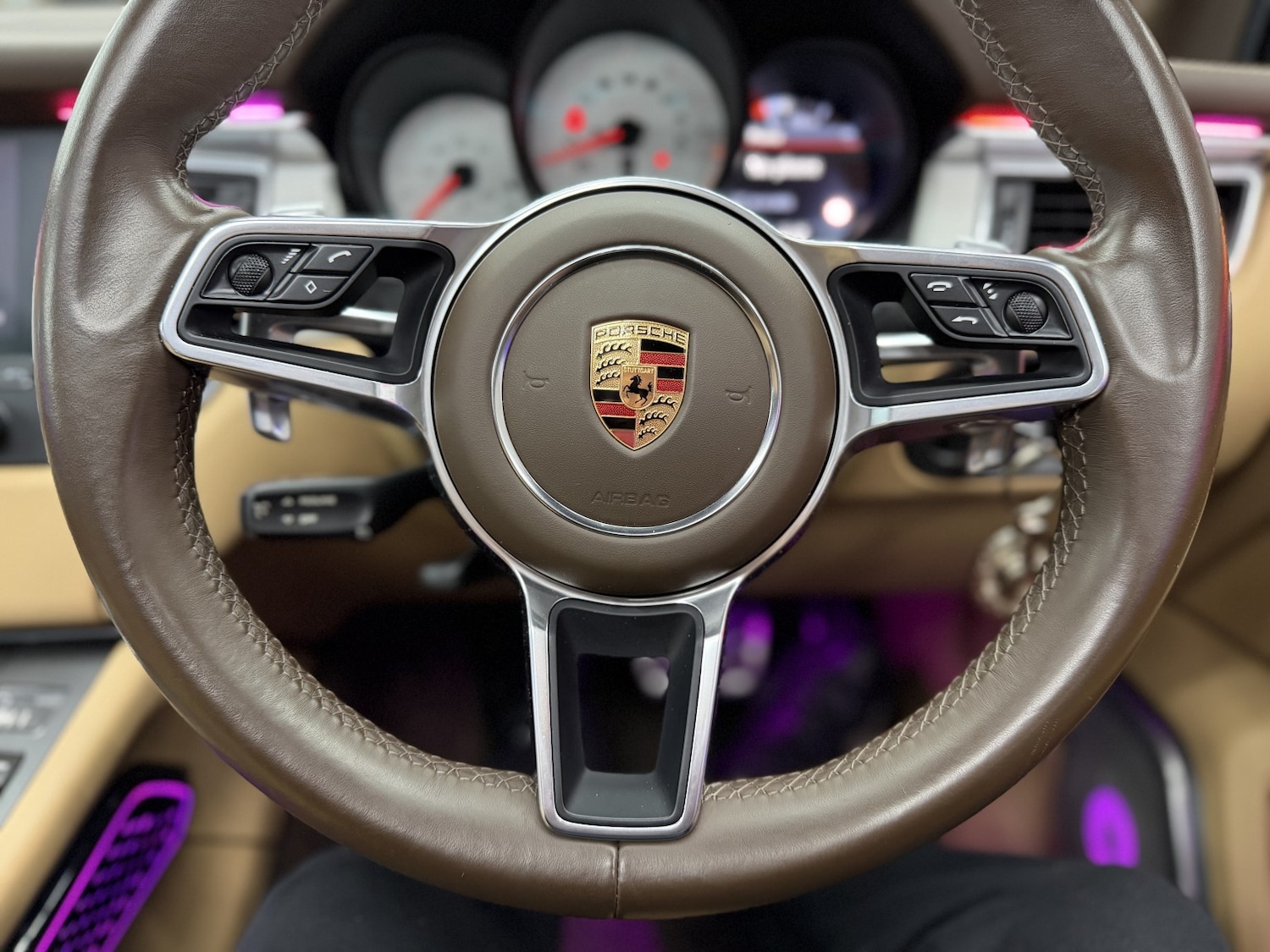 Used Porsche Macan 2018 for sale - 76848734: Photo 54