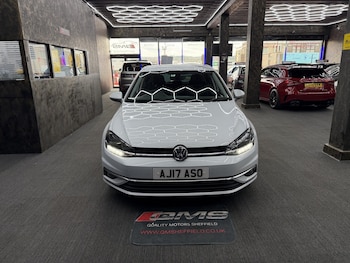 Used Volkswagen Golf 2017 for sale - 79395086: Photo