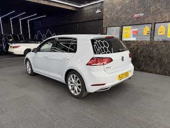 Used Volkswagen Golf 2017 for sale - 79395086: Photo