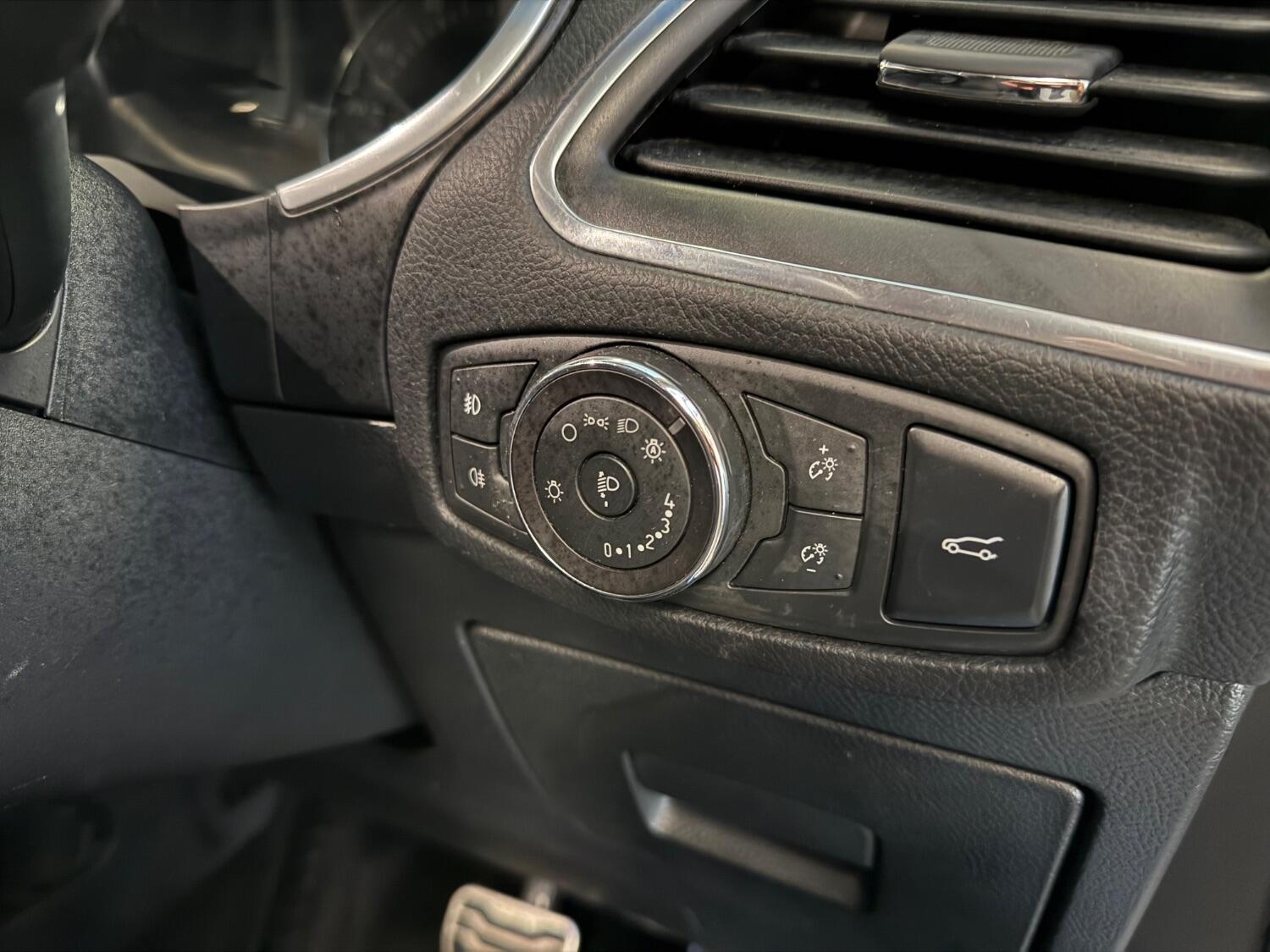 Used Ford Edge 2017 for sale - 76794148: Photo 25