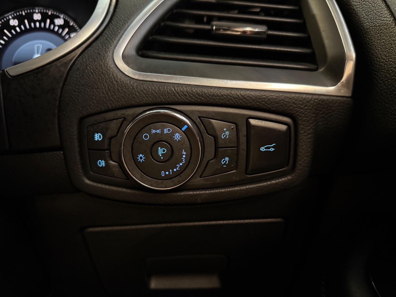 Used Ford Edge 2017 for sale - 76794148: Photo 35