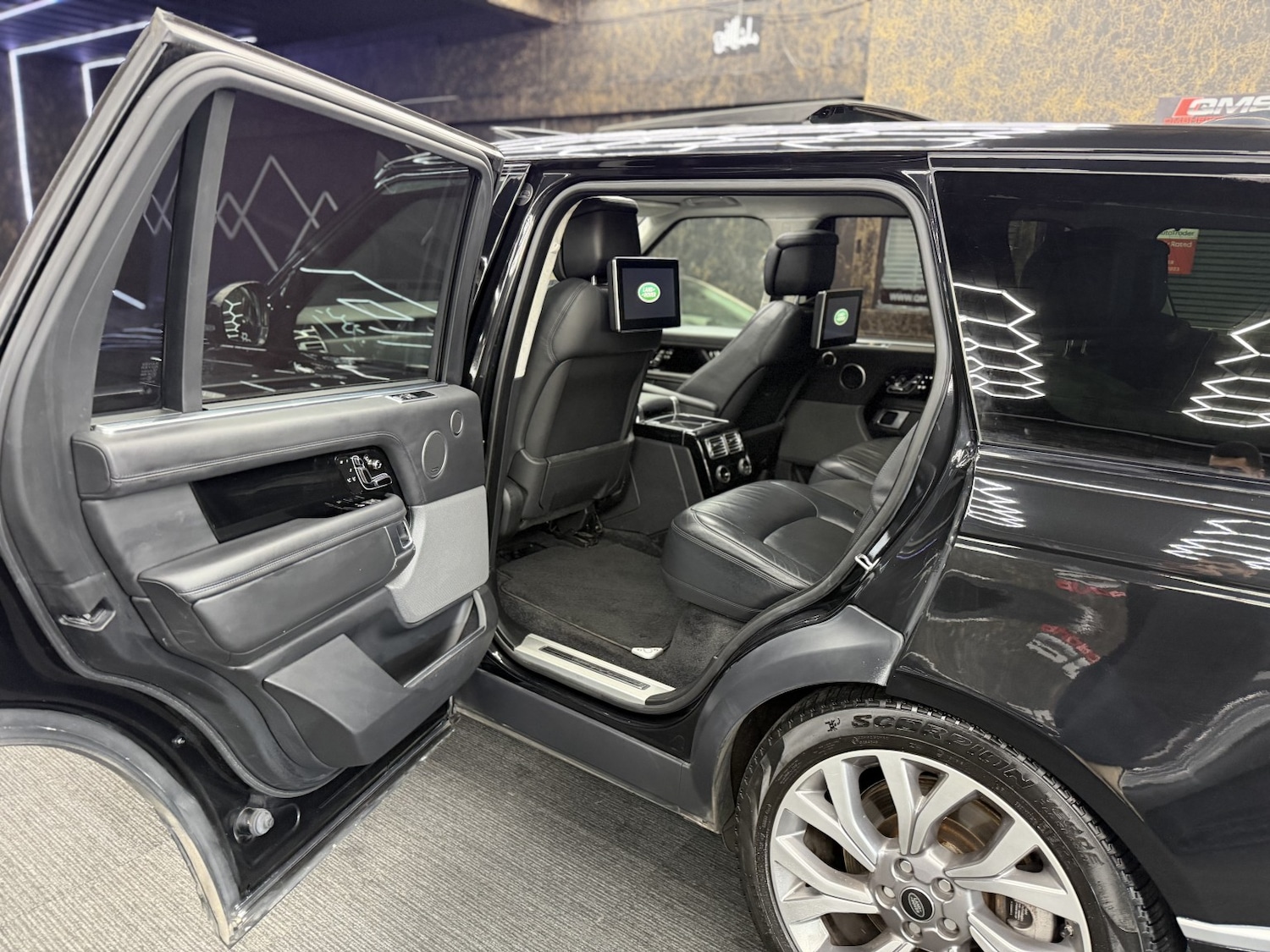 Used Land Rover Range Rover 2019 for sale - 77264537: Photo 40