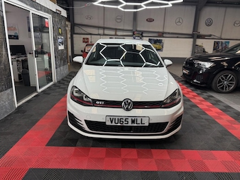 Used Volkswagen Golf 2015 for sale - 75951567: Photo