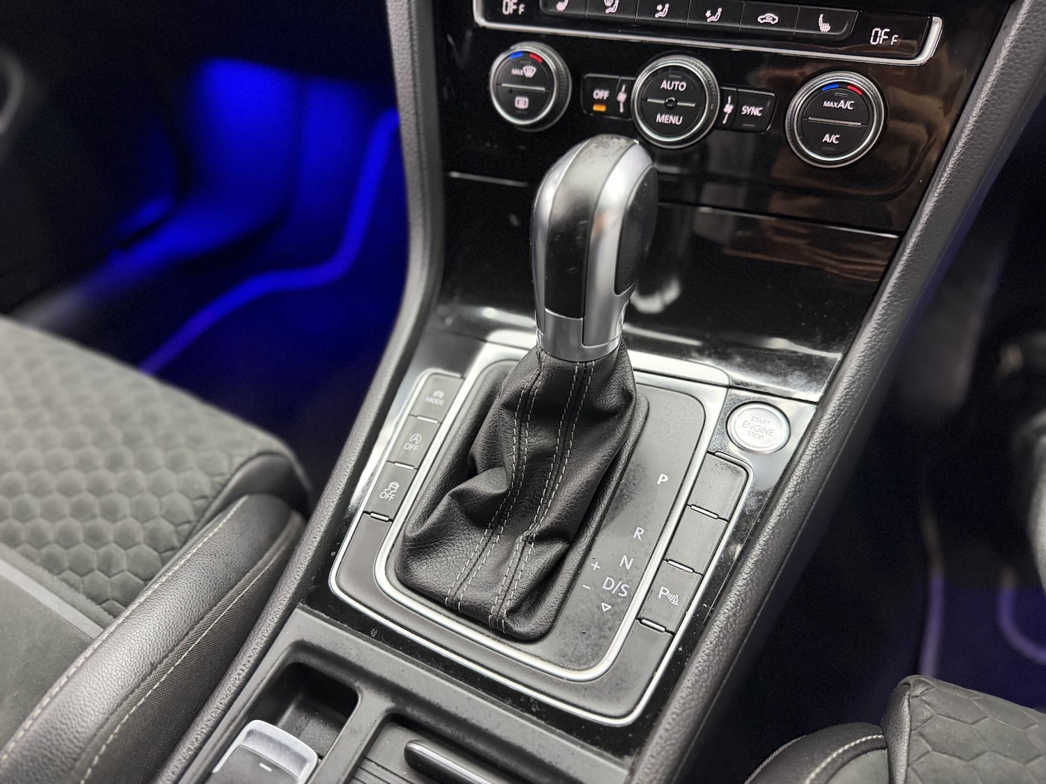 Used Volkswagen Golf 2017 for sale - 77398351: Photo 29