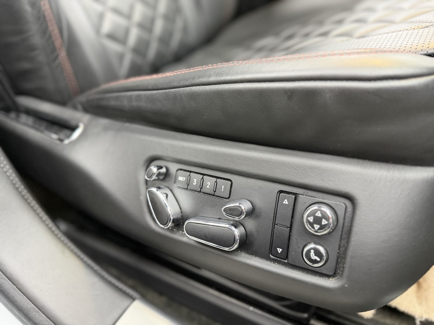 Used Bentley Flying Spur 2016 for sale - 77891650: Photo 39