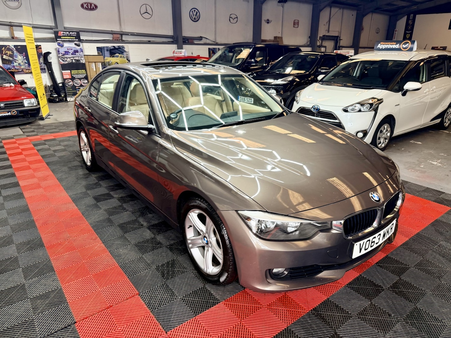 Used BMW 3 Series 2013 for sale - 77729604: Photo 11