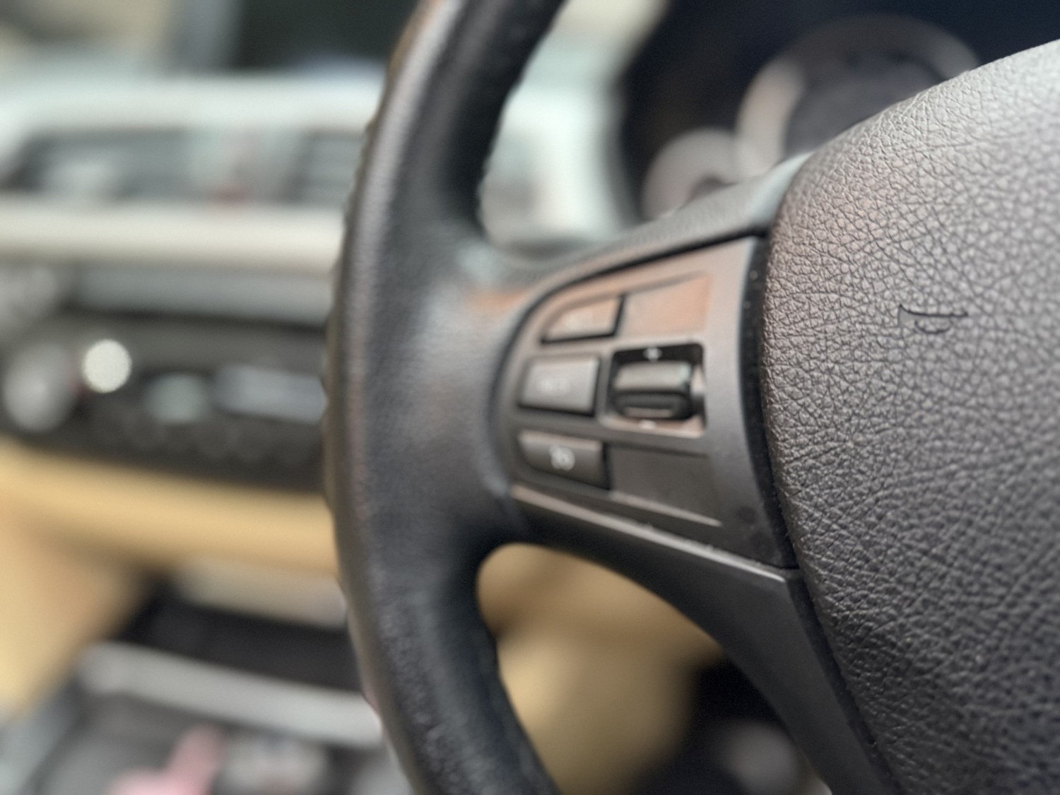 Used BMW 3 Series 2013 for sale - 77729604: Photo 31