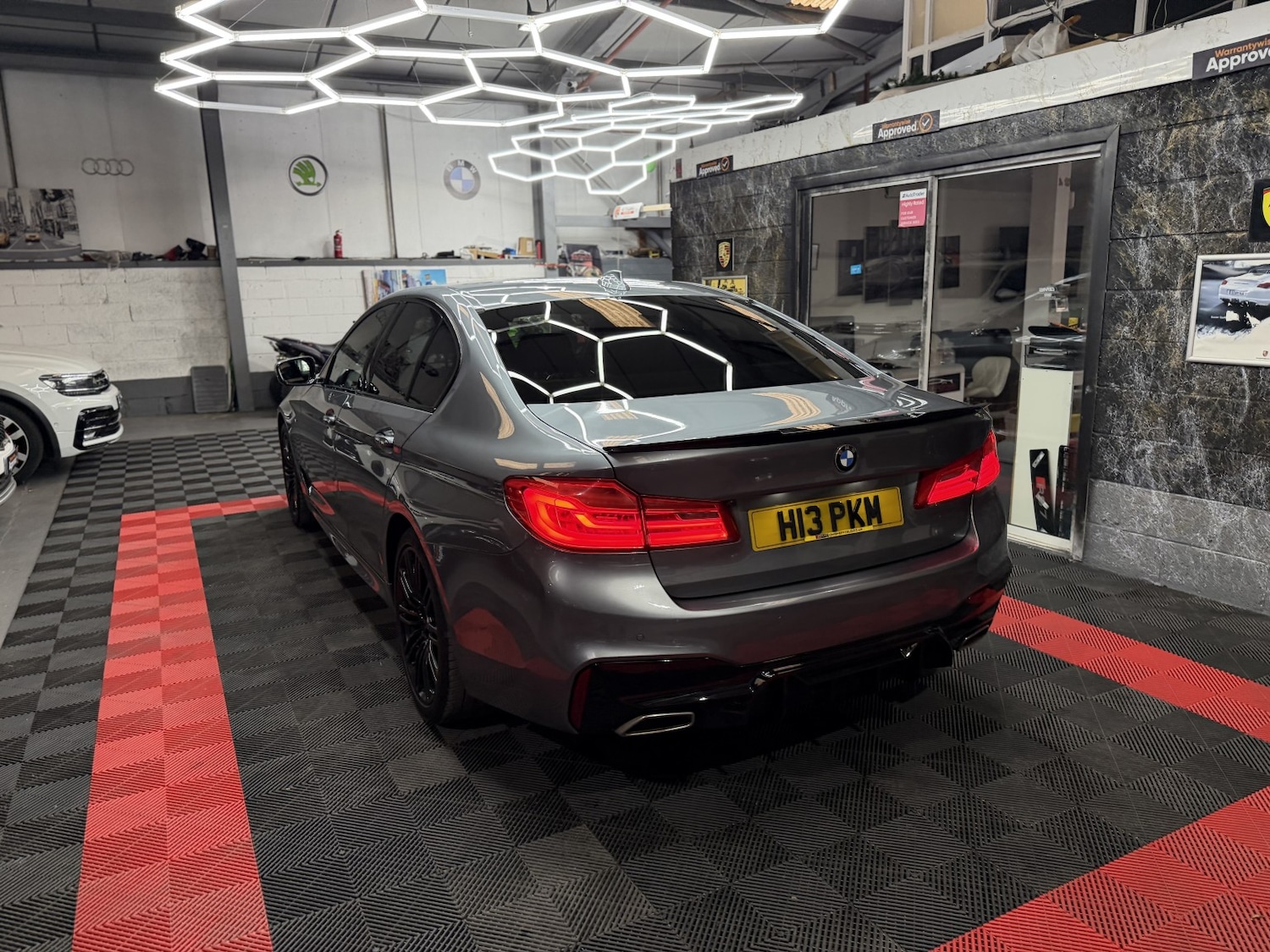 Used BMW 5 Series 2017 for sale - 77189405: Photo 24