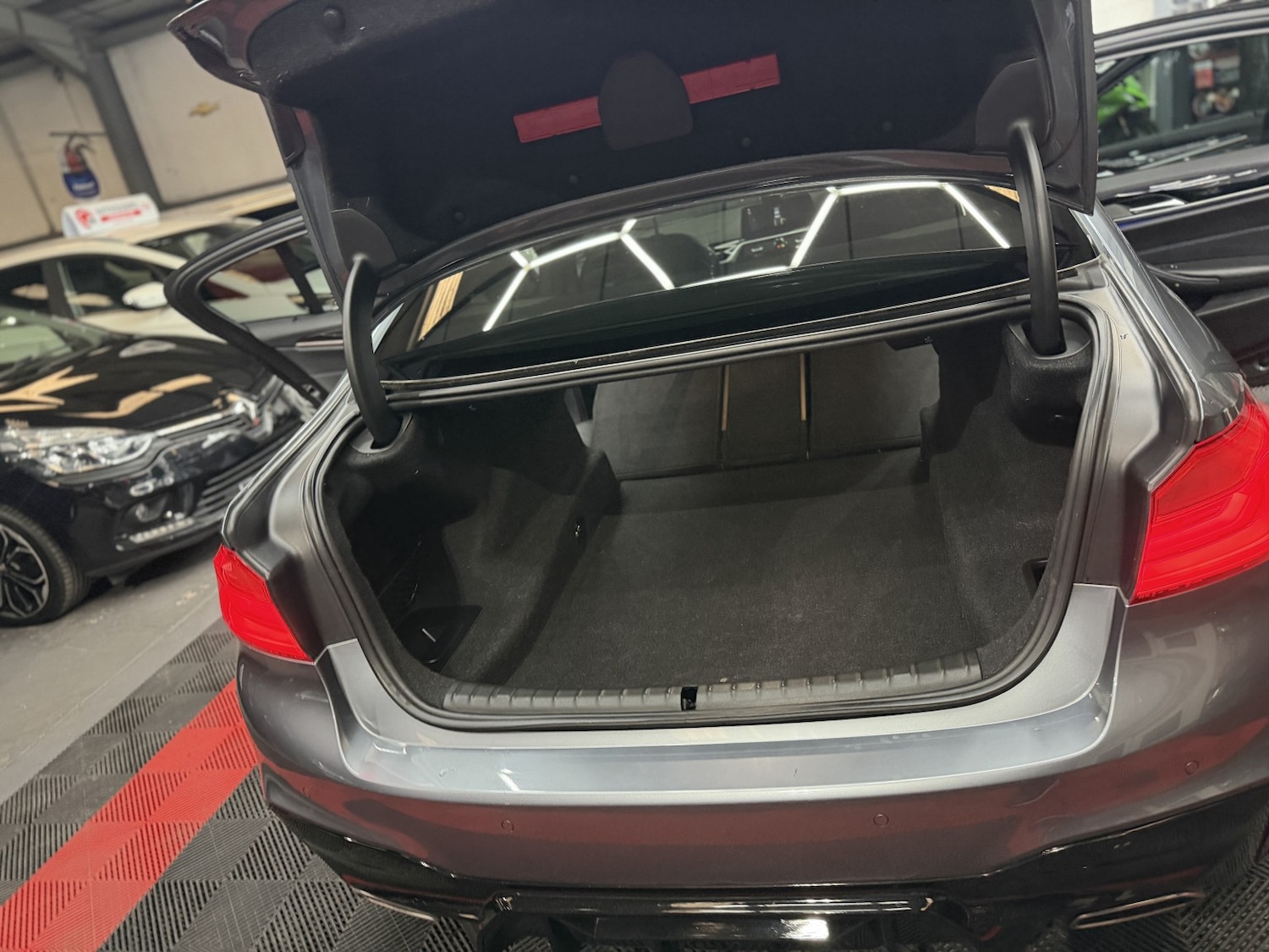 Used BMW 5 Series 2017 for sale - 77189405: Photo 34