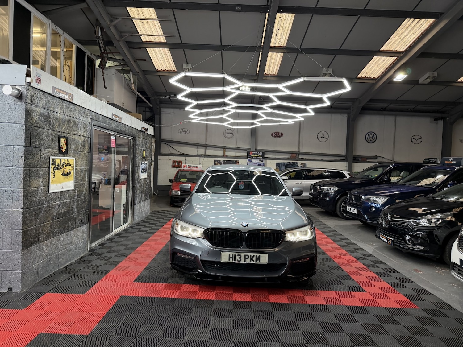 Used BMW 5 Series 2017 for sale - 77189405: Photo 8