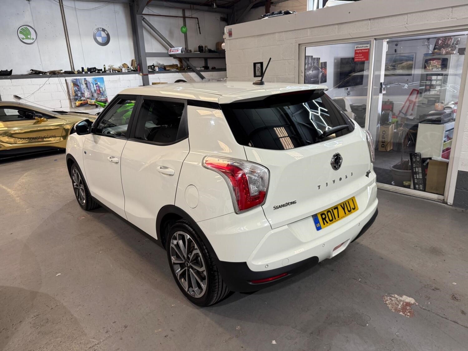 Vehicle 21