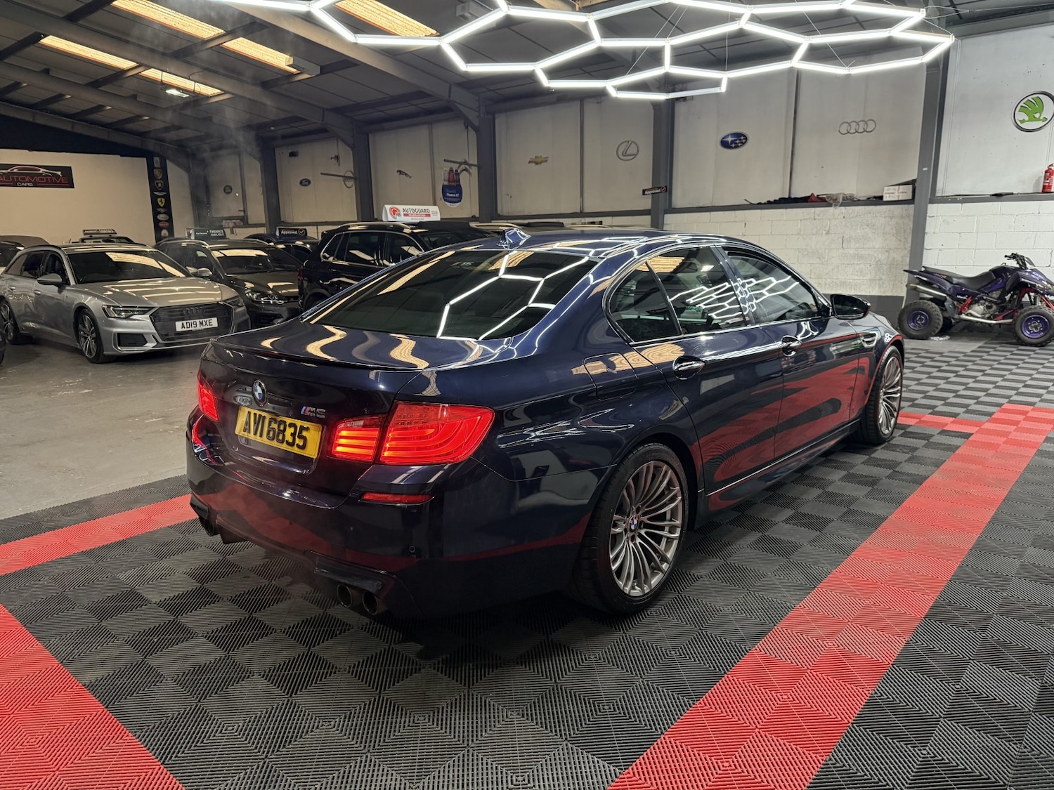 Used BMW M5 2011 for sale - 76444416: Photo 13