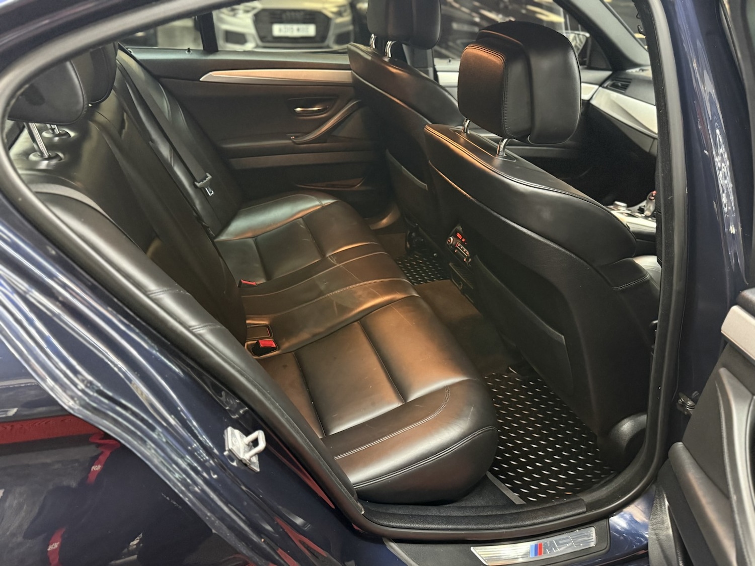 Used BMW M5 2011 for sale - 76444416: Photo 17