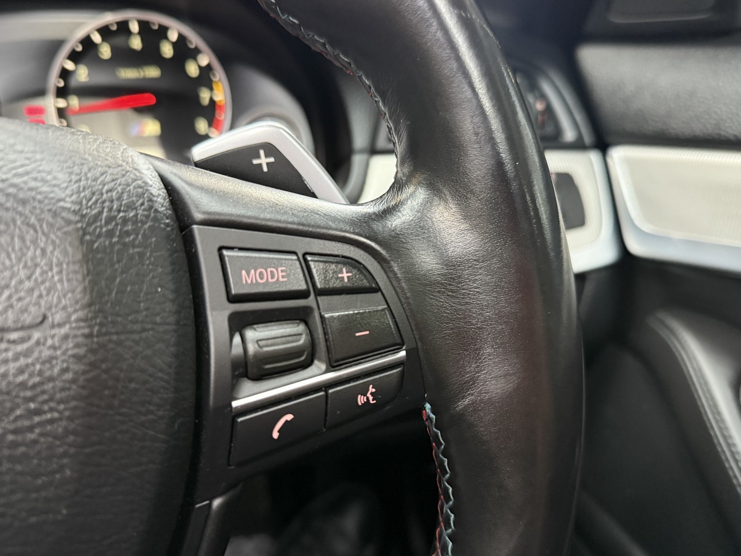 Used BMW M5 2011 for sale - 76444416: Photo 37