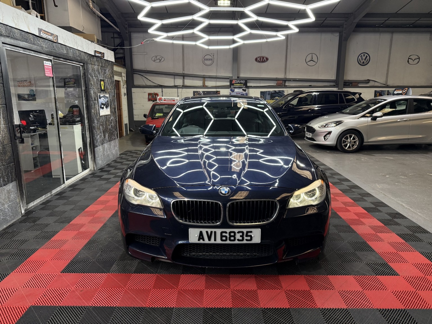 Used BMW M5 2011 for sale - 76444416: Photo 4