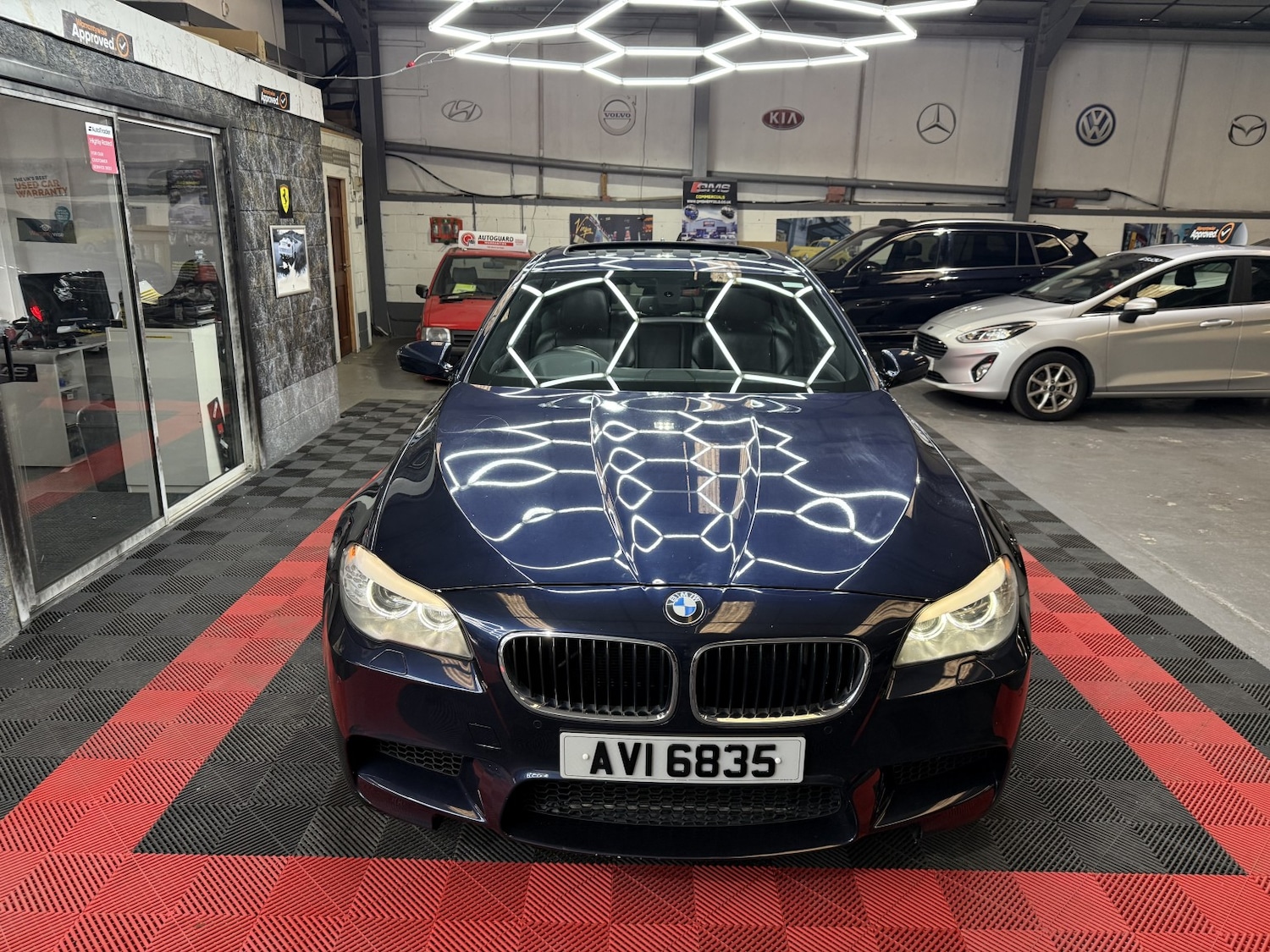 Used BMW M5 2011 for sale - 76444416: Photo 44