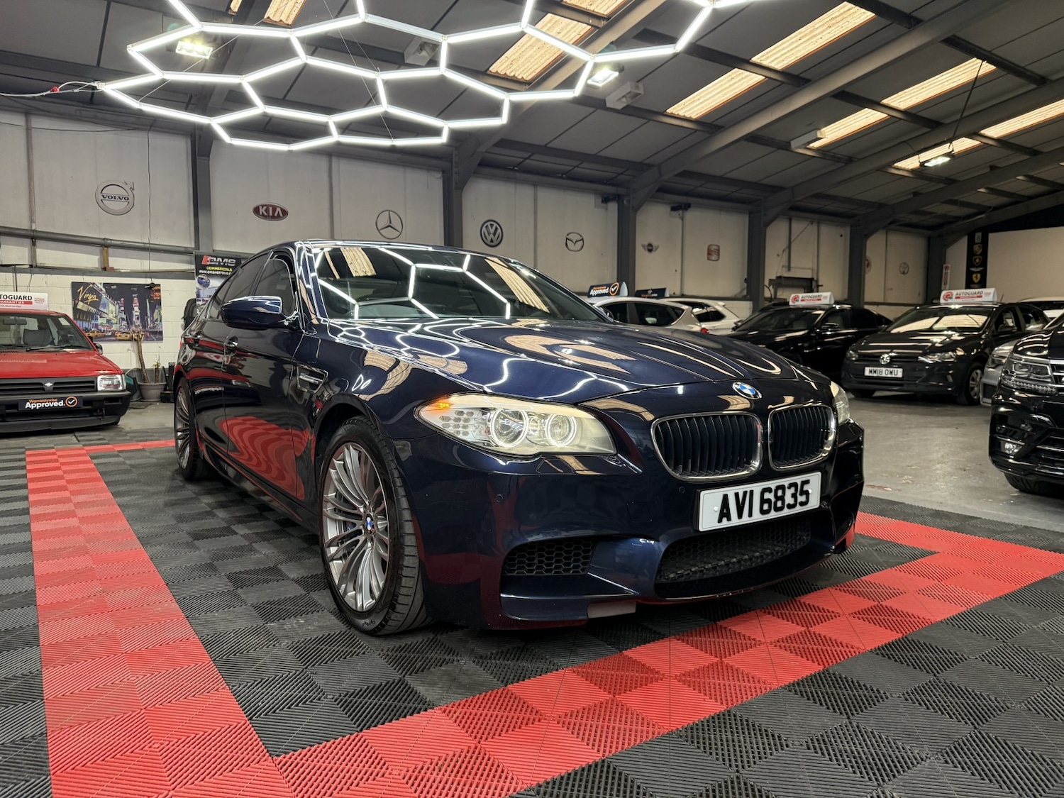 Used BMW M5 2011 for sale - 76444416: Photo 6