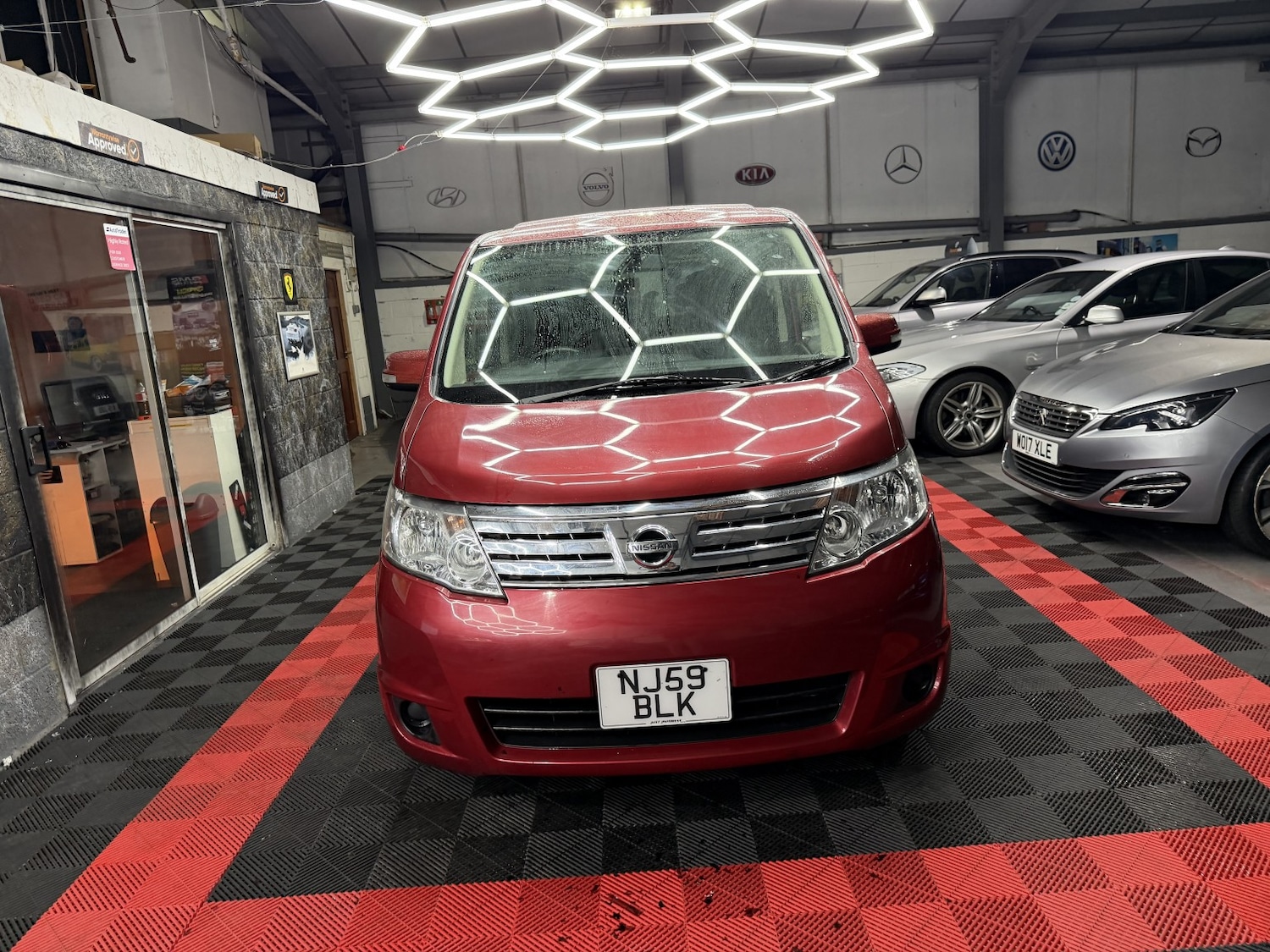 Used Nissan Serena 2021 for sale - 77282731: Photo 3