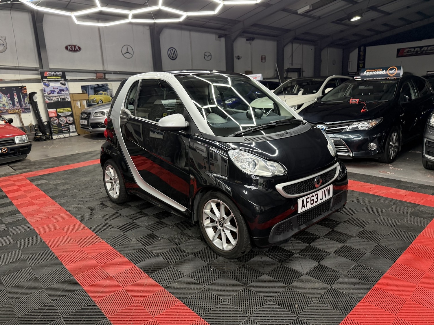 Used smart fortwo 2013 for sale - 77398366: Photo 1