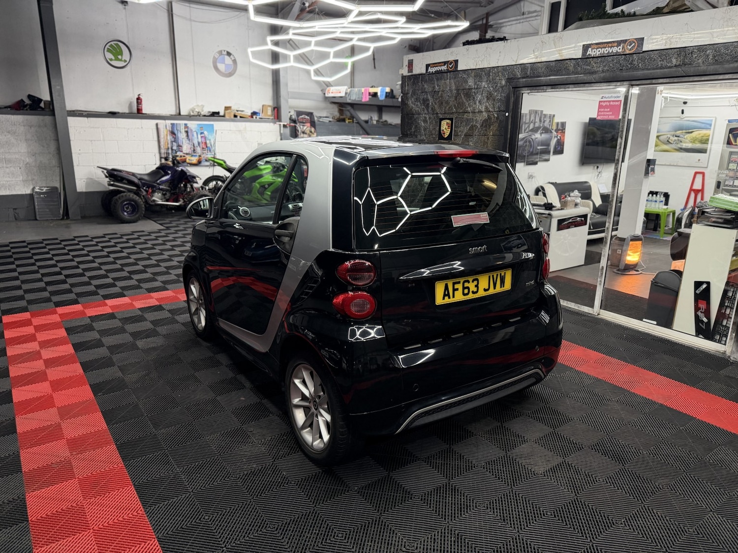 Used smart fortwo 2013 for sale - 77398366: Photo 9