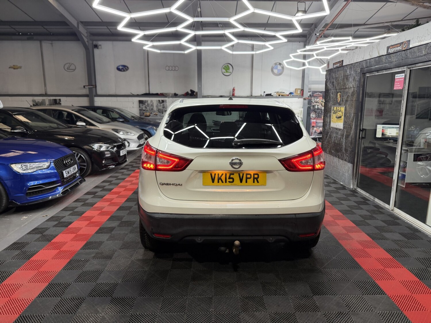 Used Nissan Qashqai 2015 for sale - 77189285: Photo 15