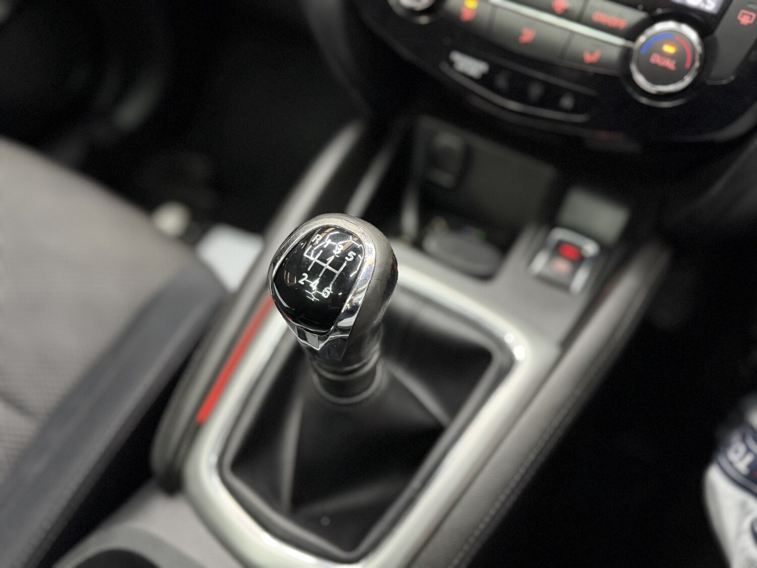 Used Nissan Qashqai 2015 for sale - 77189285: Photo 27