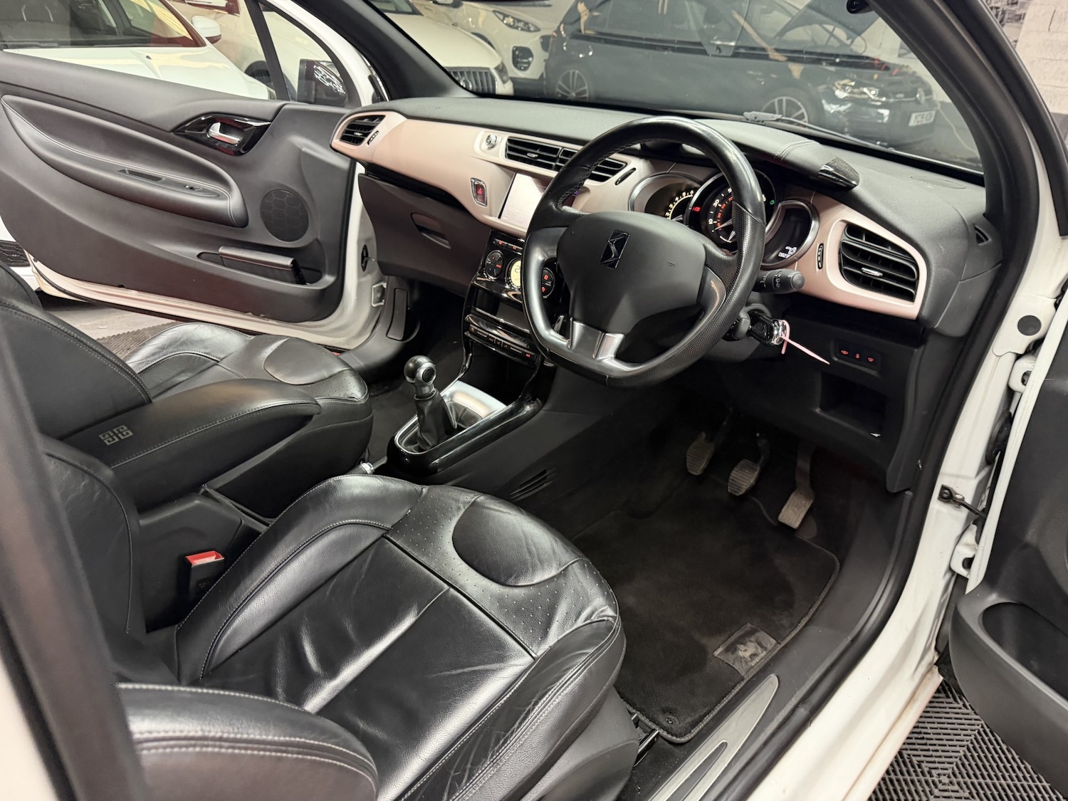 Used DS Automobiles DS 3 2016 for sale - 77781599: Photo 2