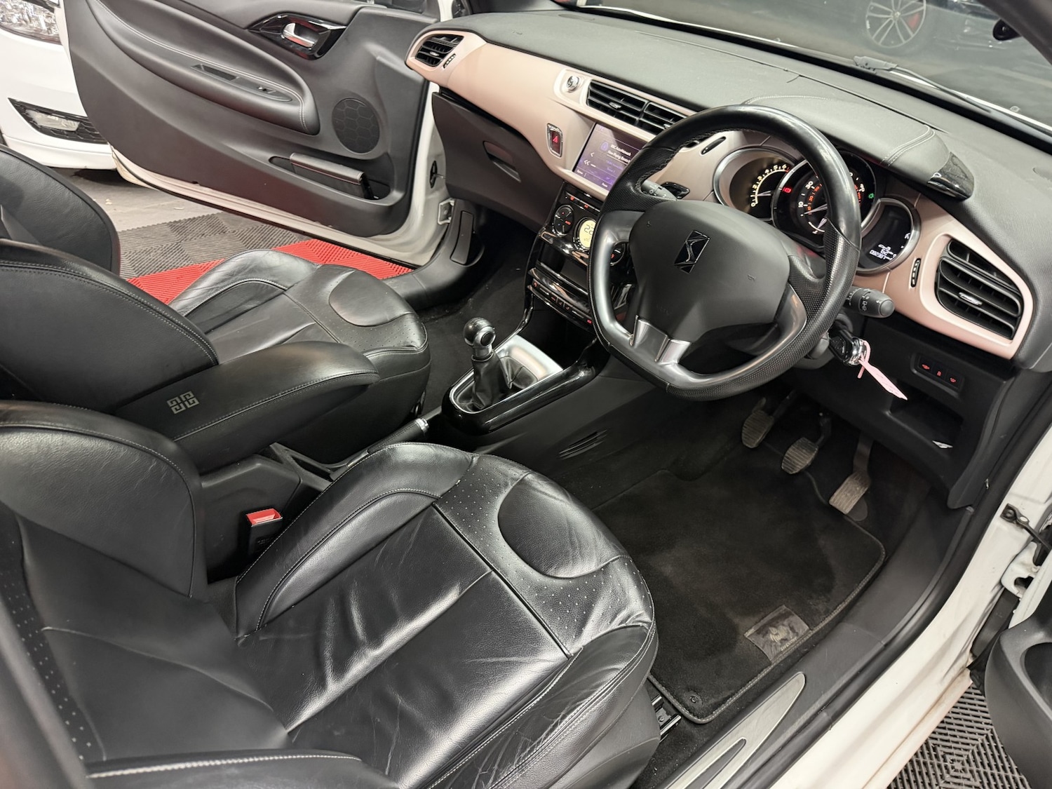 Used DS Automobiles DS 3 2016 for sale - 77781599: Photo 39