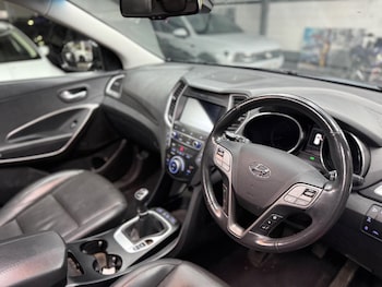 Used Hyundai Santa Fe 2016 for sale - 75951563: Photo