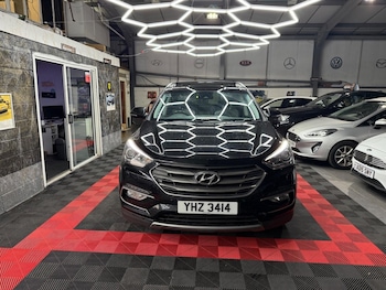 Used Hyundai Santa Fe 2016 for sale - 75951563: Photo