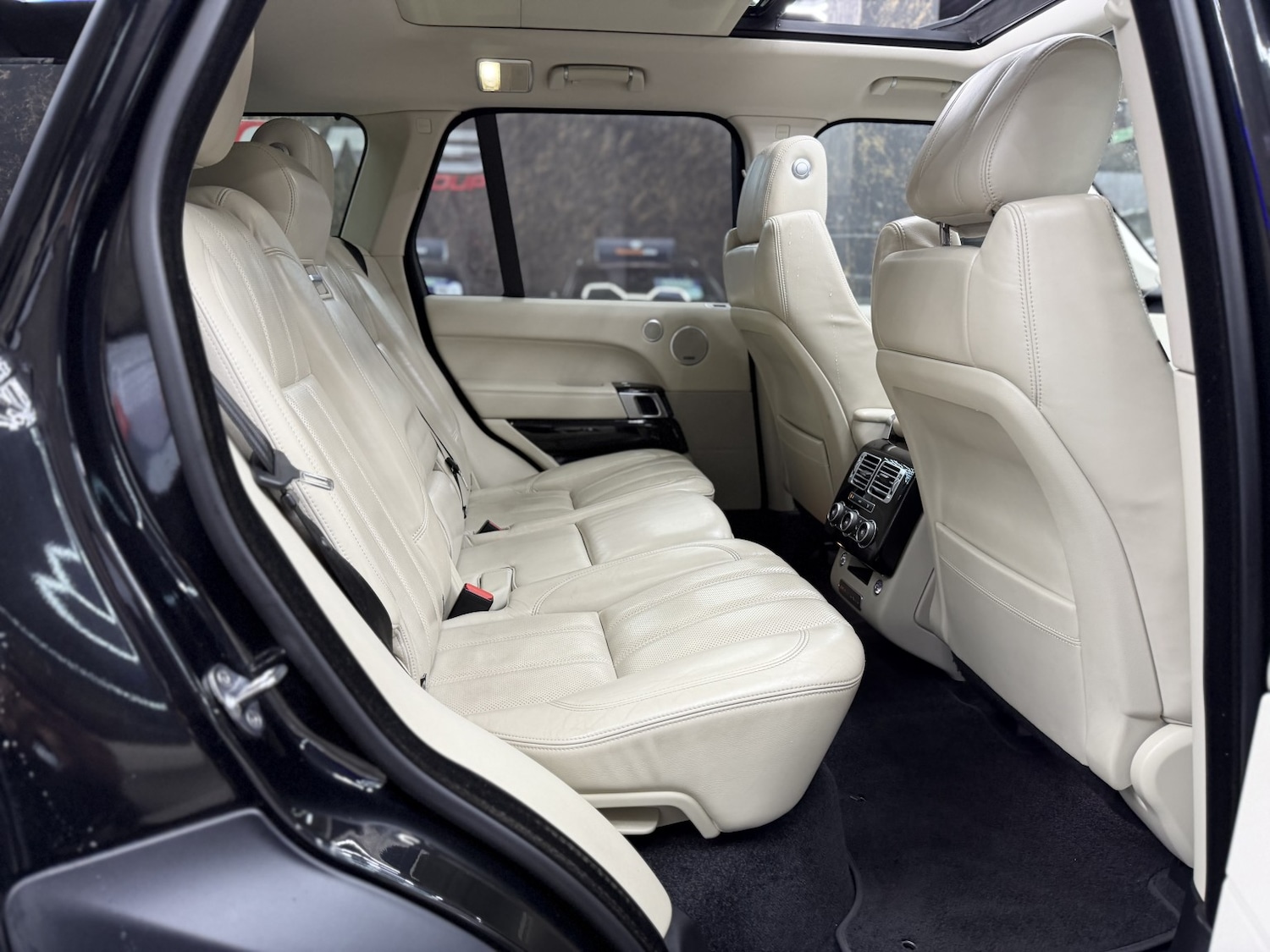 Used Land Rover Range Rover 2015 for sale - 77536032: Photo 35