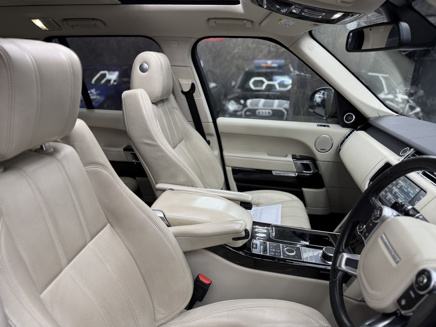 Used Land Rover Range Rover 2015 for sale - 77536032: Photo 43