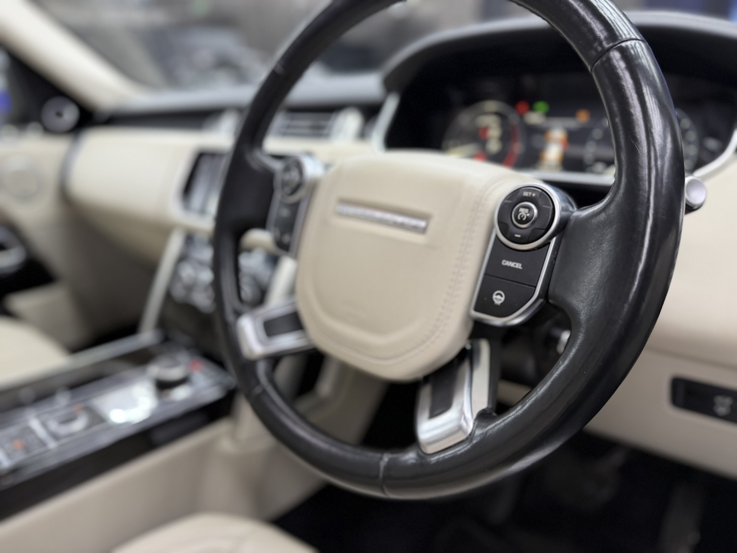 Used Land Rover Range Rover 2015 for sale - 77536032: Photo 49