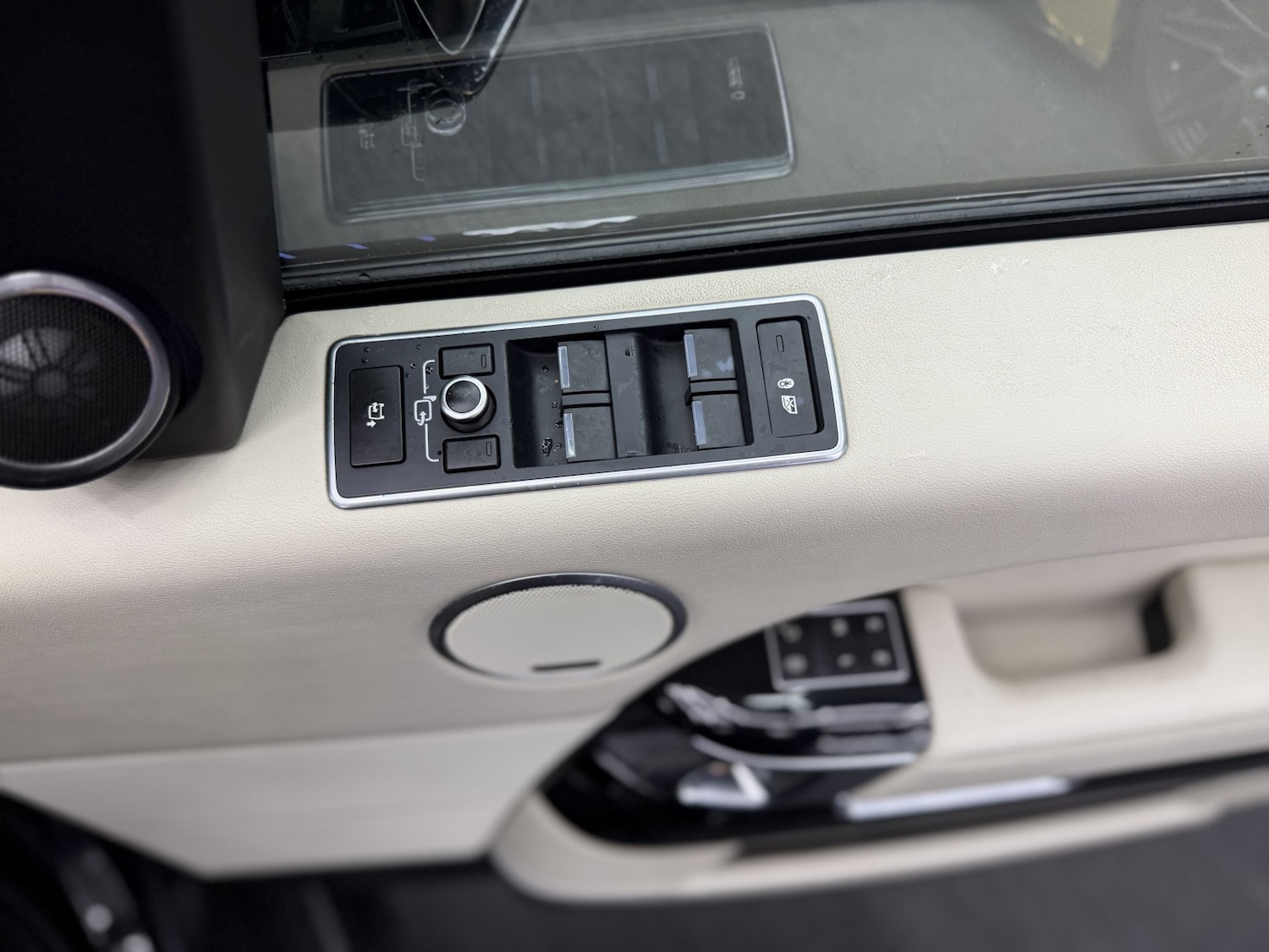 Used Land Rover Range Rover 2015 for sale - 77536032: Photo 50